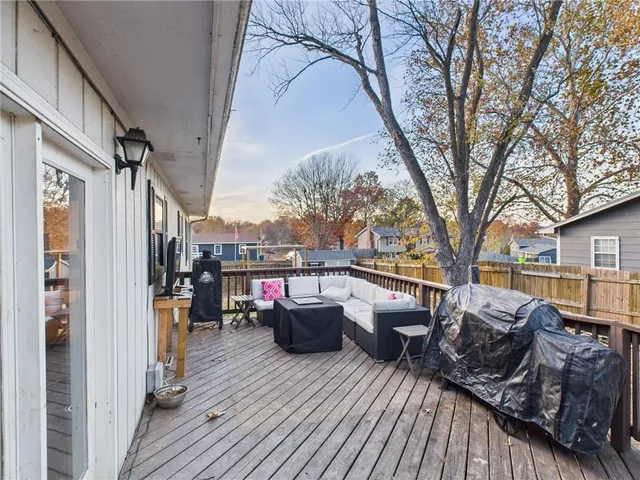 $225,000 | 110 Hardy Street, Knob Noster, MO 65336