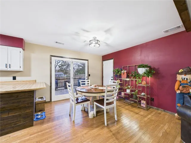 $225,000 | 110 Hardy Street, Knob Noster, MO 65336