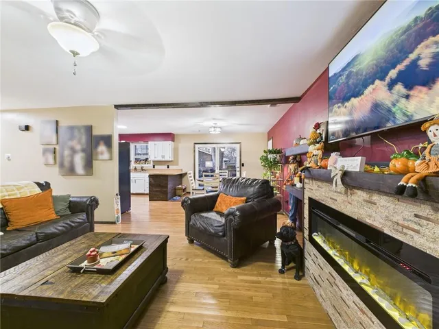 $225,000 | 110 Hardy Street, Knob Noster, MO 65336