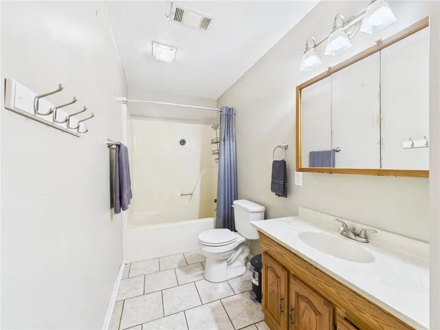 $225,000 | 110 Hardy Street, Knob Noster, MO 65336