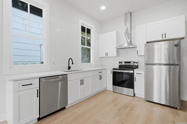 $1,850 | 1225 Burnet Street, Unit 101, San Antonio, TX 78202