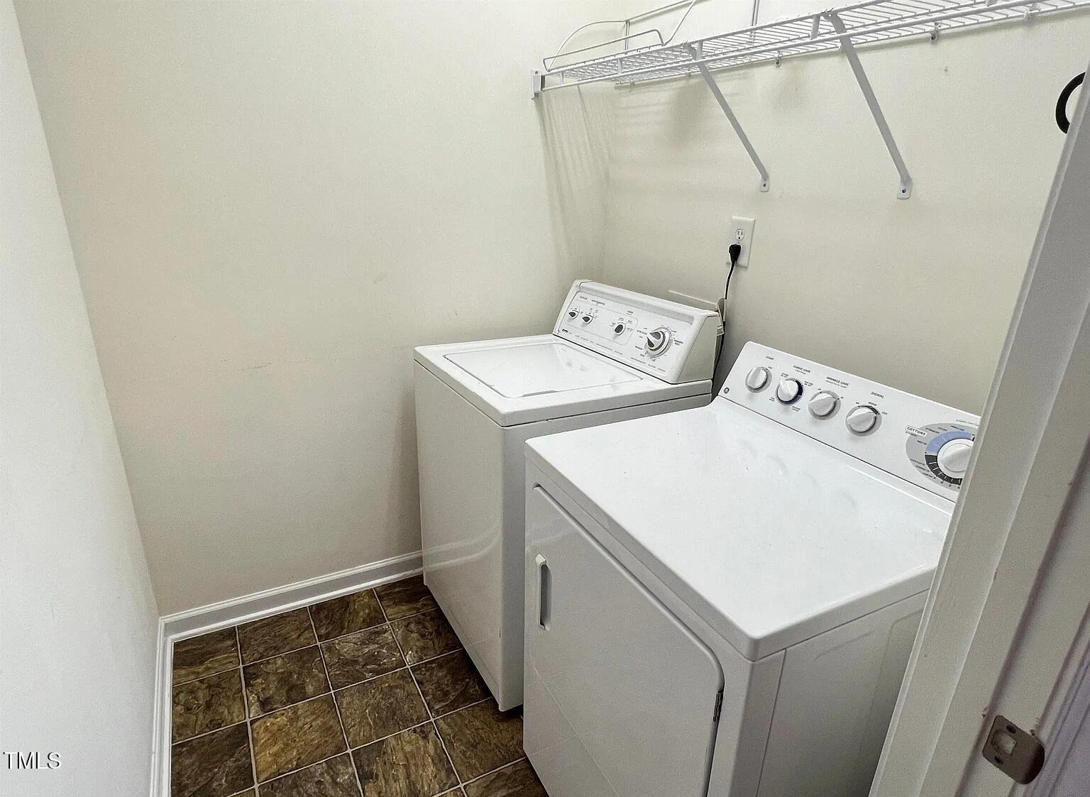 2547 Asher View Court Raleigh, NC 27606 - Photo 17 of 19 19