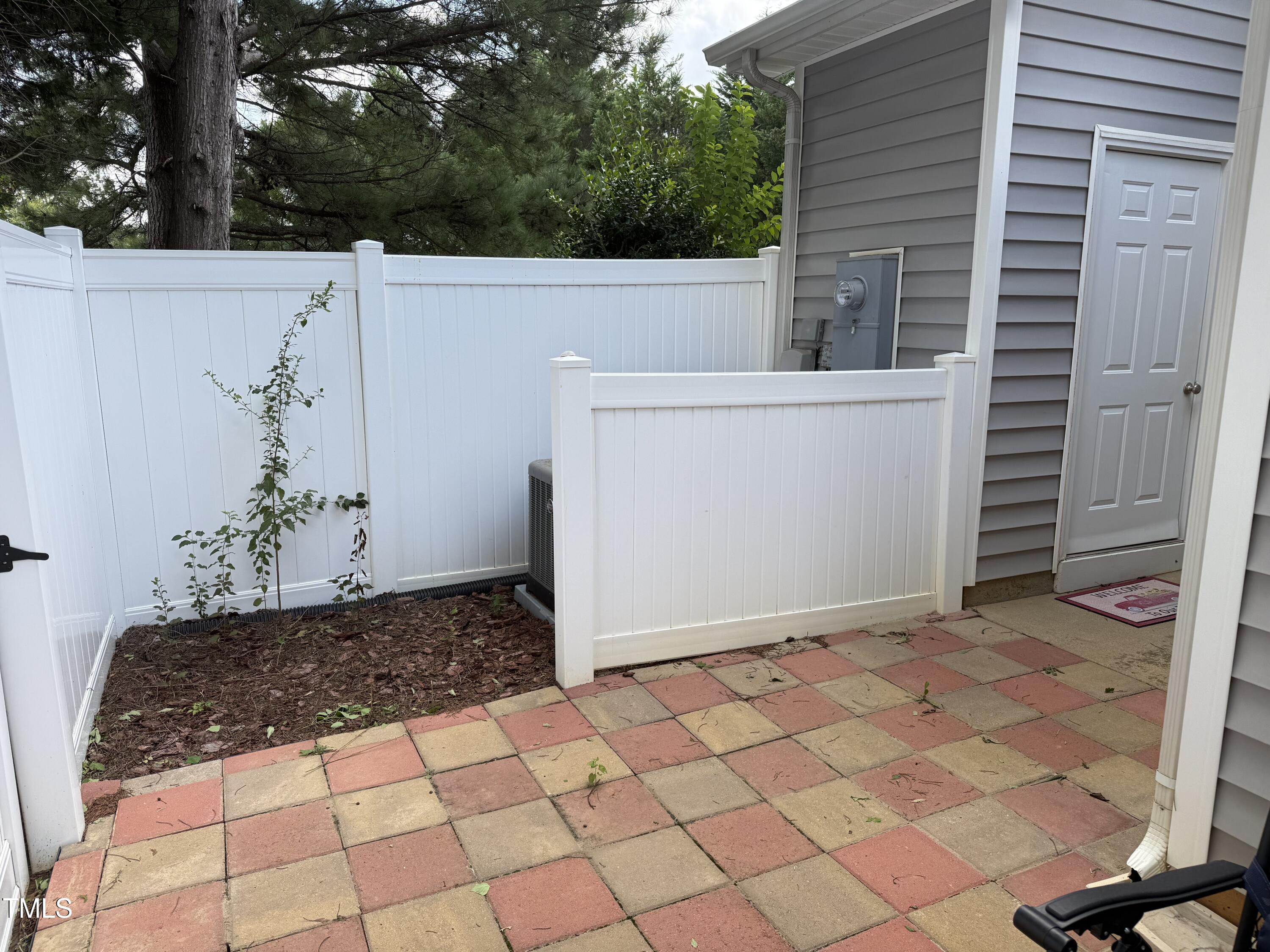 2547 Asher View Court Raleigh, NC 27606 - Photo 19 of 19 IMG_3765