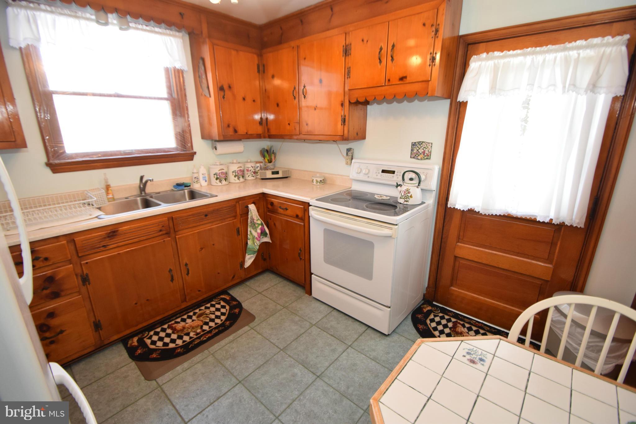 1417 Creswell Road Aberdeen, MD 21001 - Photo 7 of 27 Kitchen