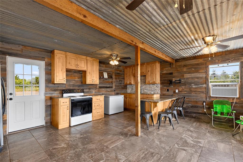 894 West Moonshine Road Seymour, TX 76380 - Photo 11 of 23