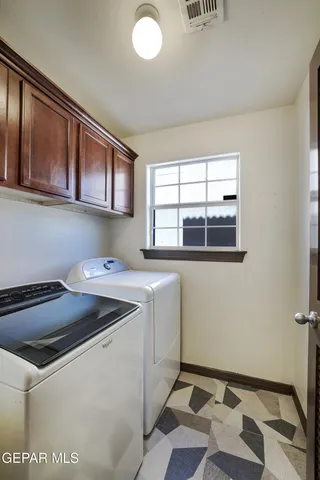 $359,999 | 7729 Bartlett Landing Court, El Paso, TX 79912