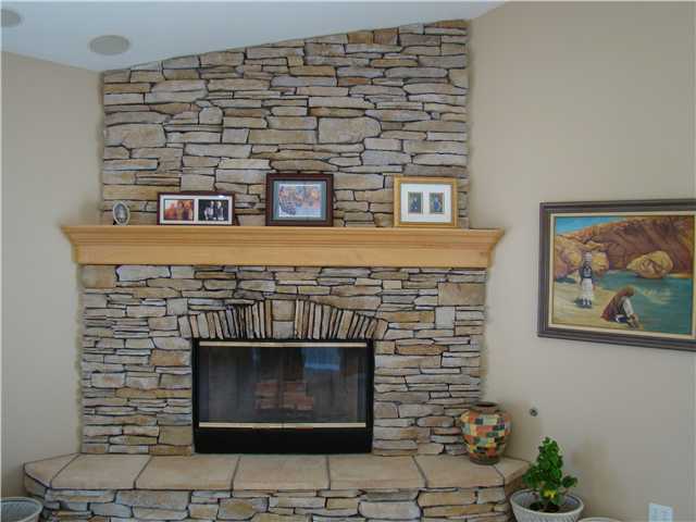 3083 Dos Lomas Fallbrook, CA 92028 - Photo 7 of 16 Beautiful stone fireplace.