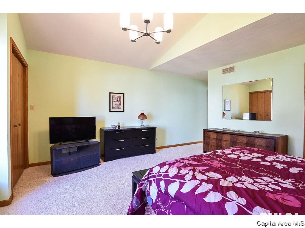 1908 Sun Mill Court Springfield, IL 62704 - Photo 19 of 36 Gallery Image 19