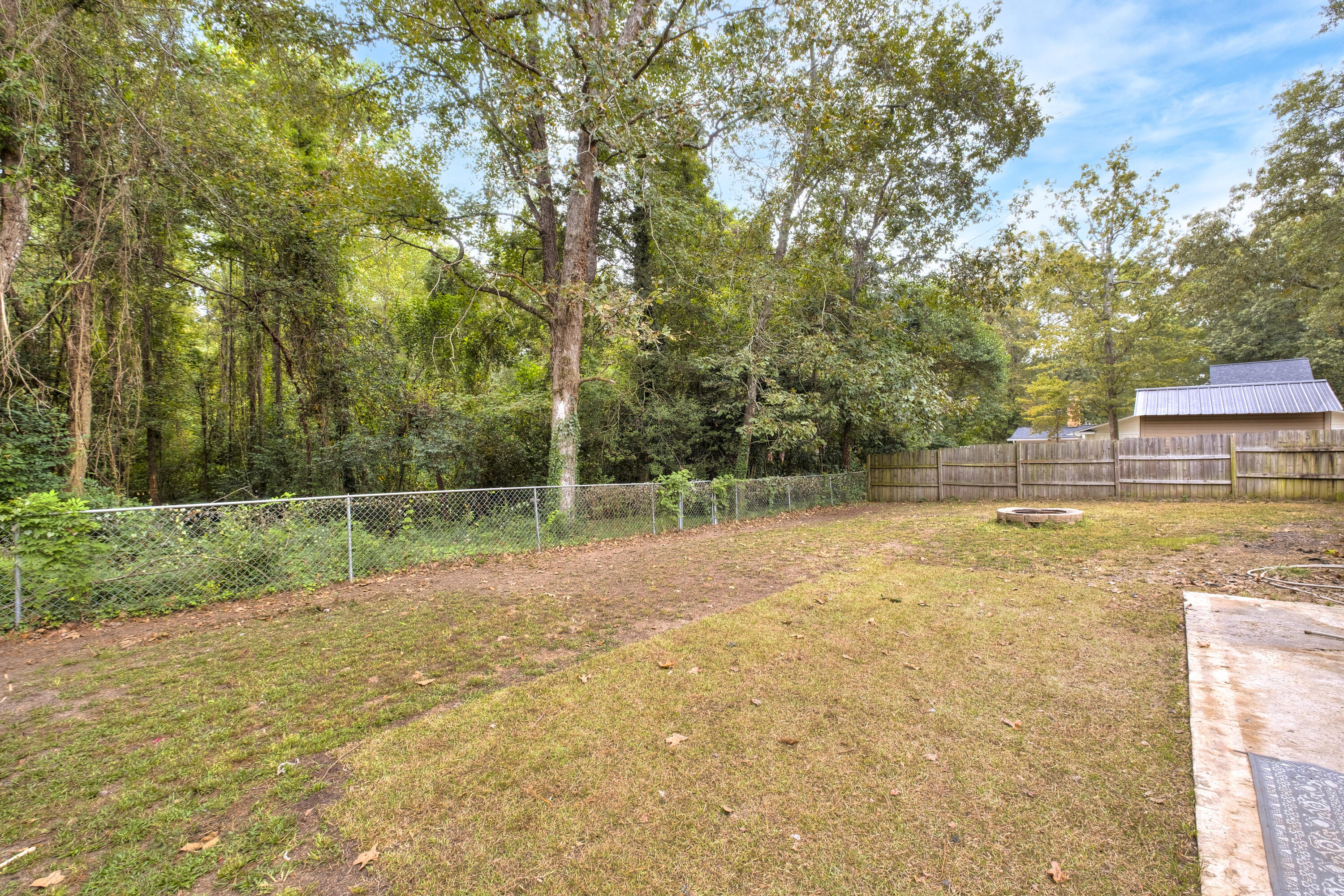 618 Periwinkle Court Sumter, SC 29150 - Photo 37 of 40 LARGE BACK YARD