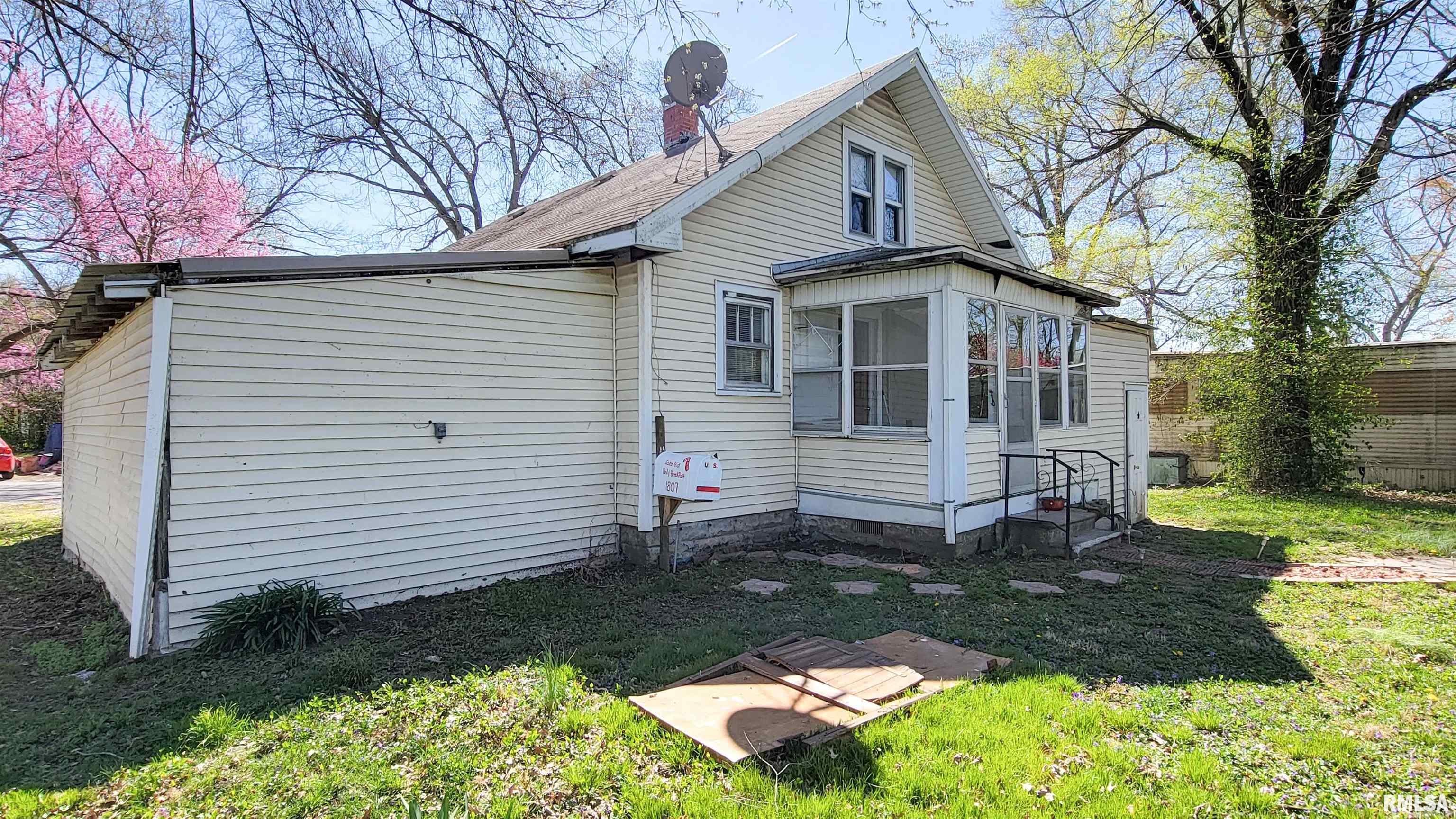 306 Valbert Street Flora, IL 62839 - Photo 44 of 48 Gallery Image 44