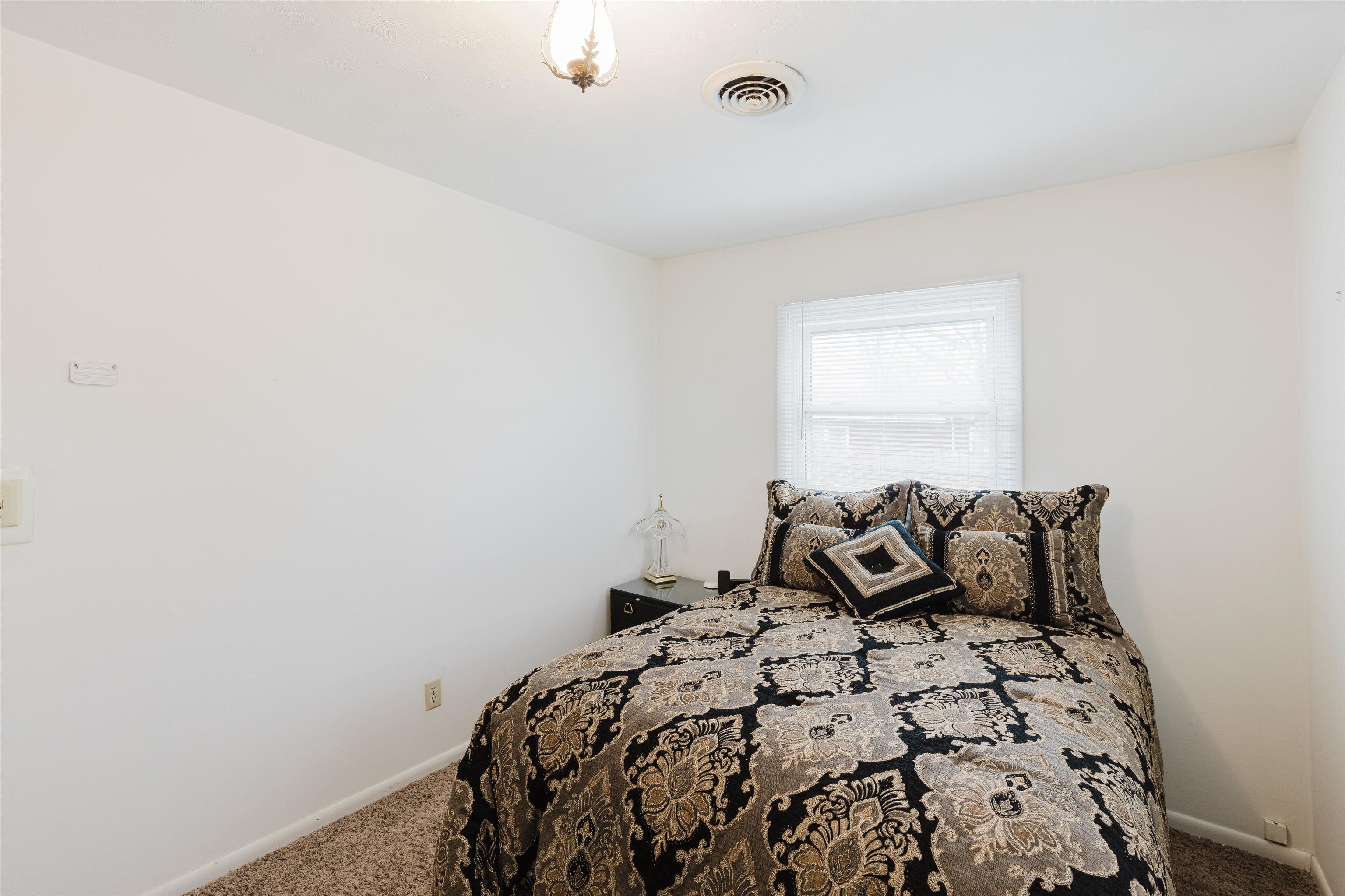 15100 Moellers Road Marion, IL 62959 - Photo 14 of 31