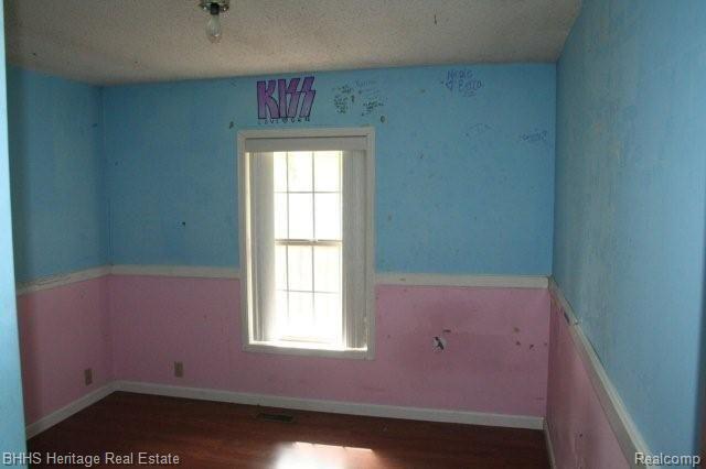 10201 Skeman Road Brighton, MI 48114 - Photo 14 of 16 Bedroom