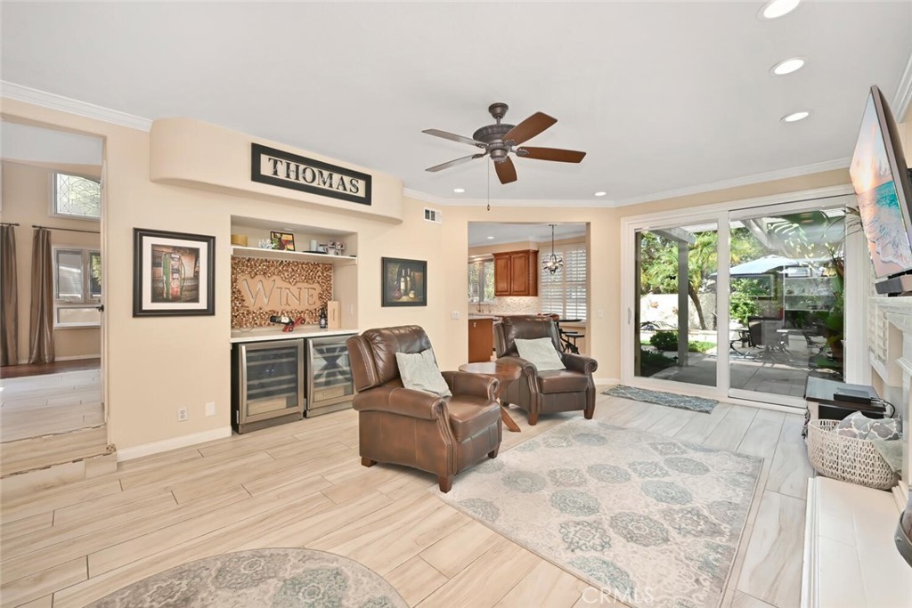 6546 Morningside Drive Huntington Beach, CA 92648 - Photo 39 of 74 a bed room with furniture and windows