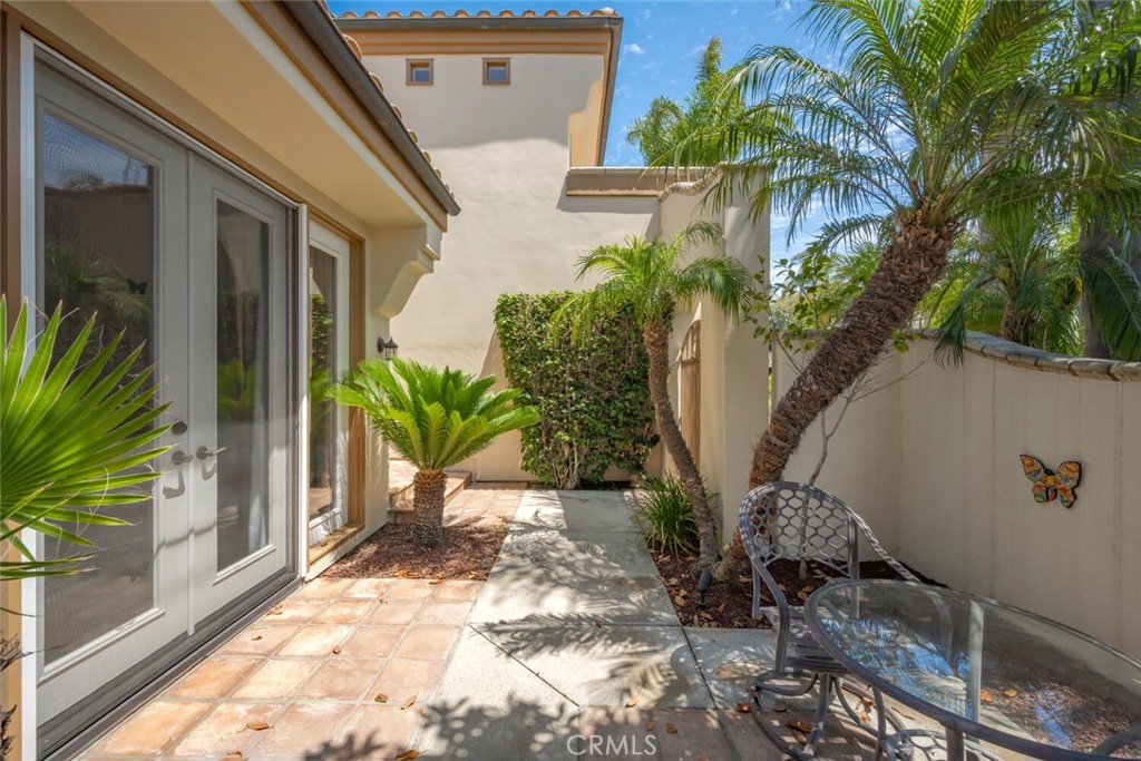 6546 Morningside Drive Huntington Beach, CA 92648 - Photo 8 of 74