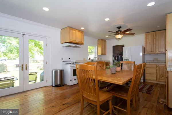 $3,450 | 608 Charles Avenue, Deale, MD 20751