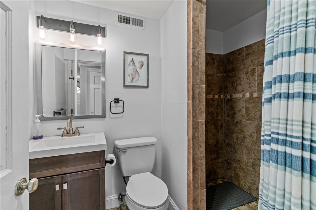 67 Serpentine Road Warren, RI 02885 - Photo 18 of 23 Gallery Image 18