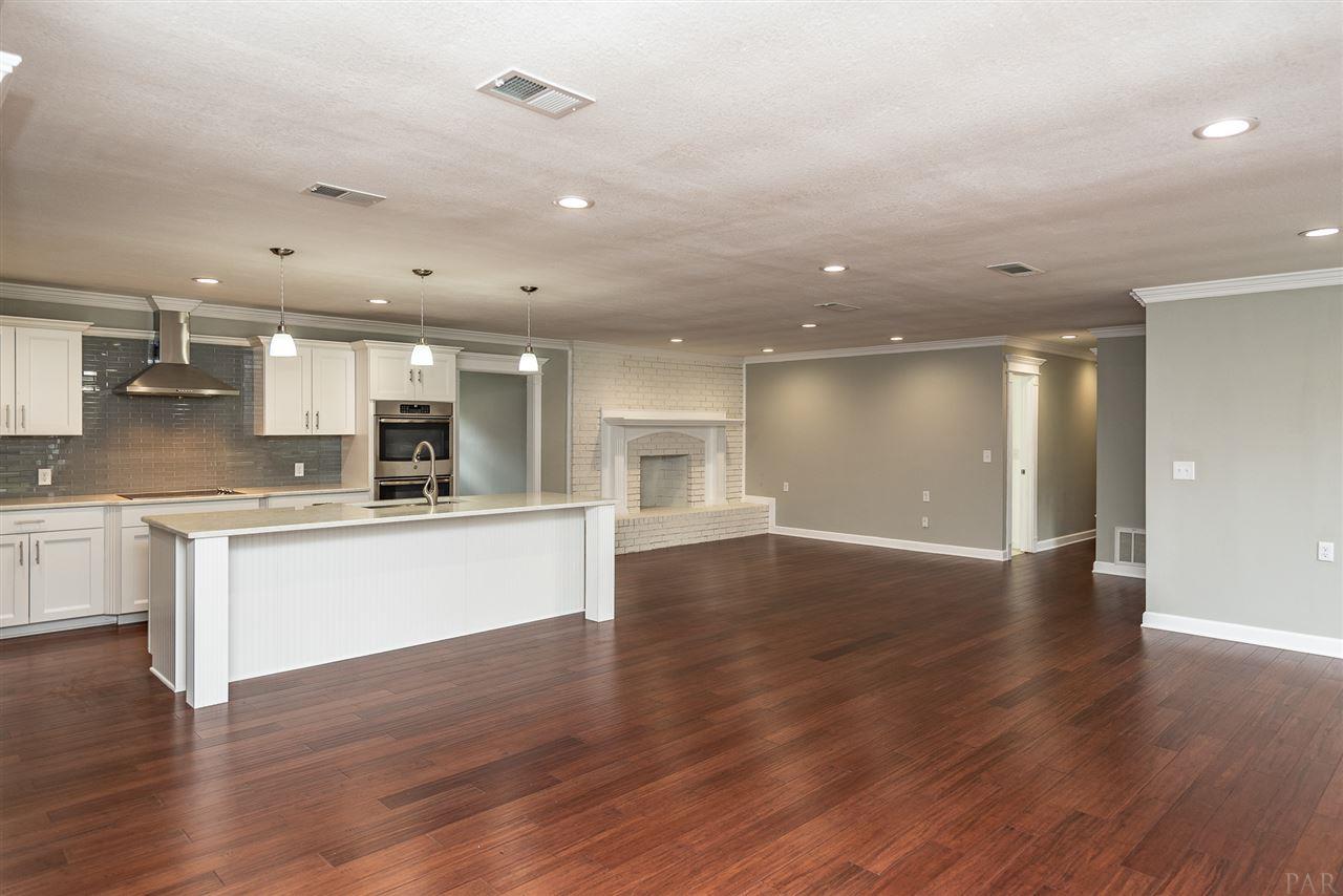 2010 Tronjo Road Pensacola, FL 32503 - Photo 6 of 46