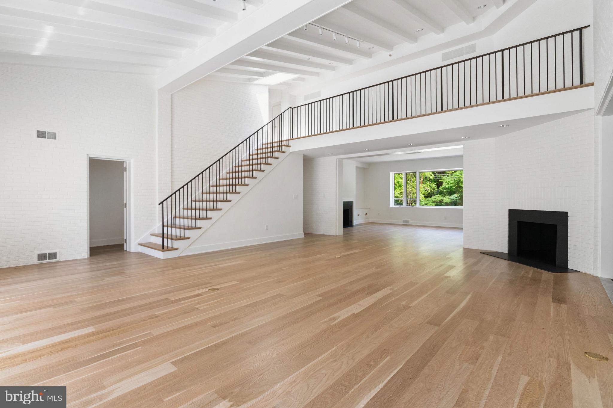 2920 Albemarle Street Northwest Washington, DC 20008 - Photo 16 of 49 Great Room