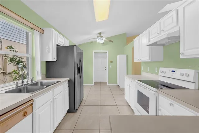 $395,000 | 813 Garden Glen Loop, Lake Mary, FL 32746