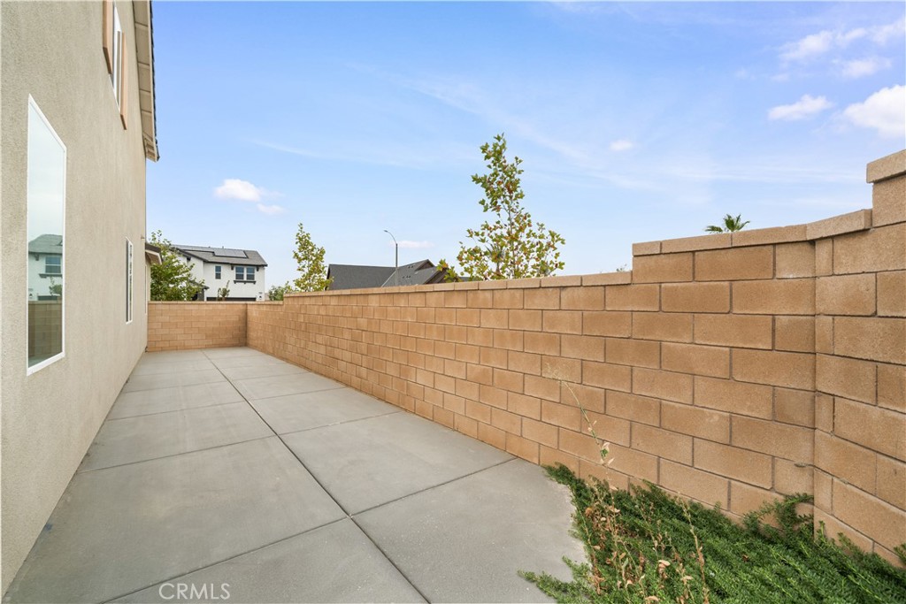 542 Colorado Drive Rialto, CA 92377 - Photo 45 of 68