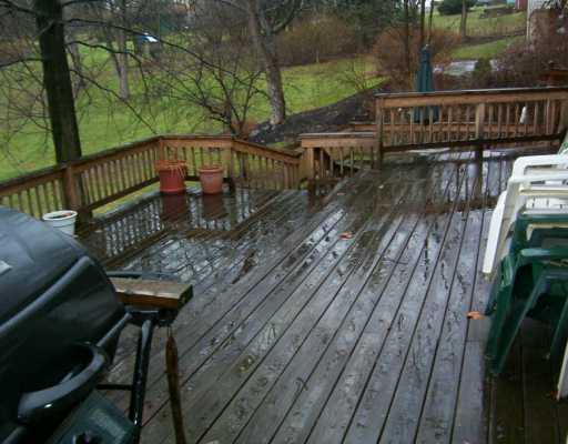 251 Pine Road Pittsburgh, PA 15237 - Photo 2 of 8 Patio/Deck.
