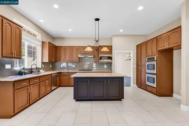 $1,359,000 | 4362 Lynn Drive, Concord, CA 94518