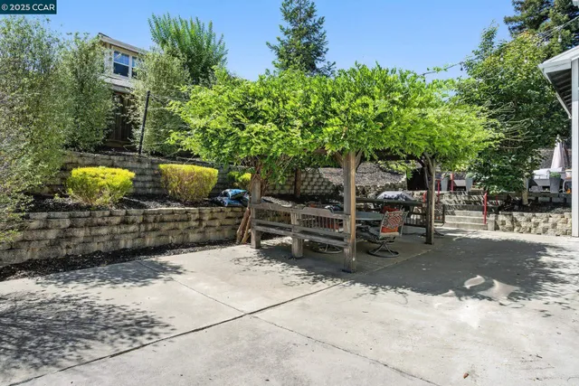 $1,359,000 | 4362 Lynn Drive, Concord, CA 94518