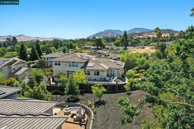 $1,359,000 | 4362 Lynn Drive, Concord, CA 94518