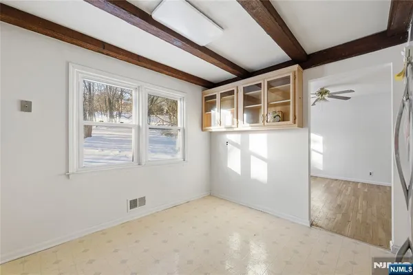 $450,000 | 6 Brookside Avenue, Hackettstown, NJ 07840