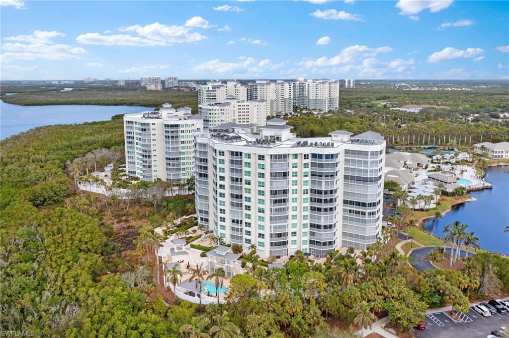 300 Dunes Boulevard, Unit 404 Naples, FL 34110 - Photo 5 of 37