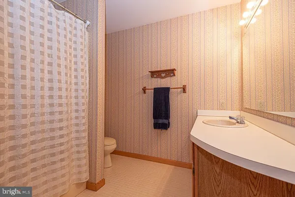 $549,000 | 562 Ocean Parkway, Ocean Pines, MD 21811