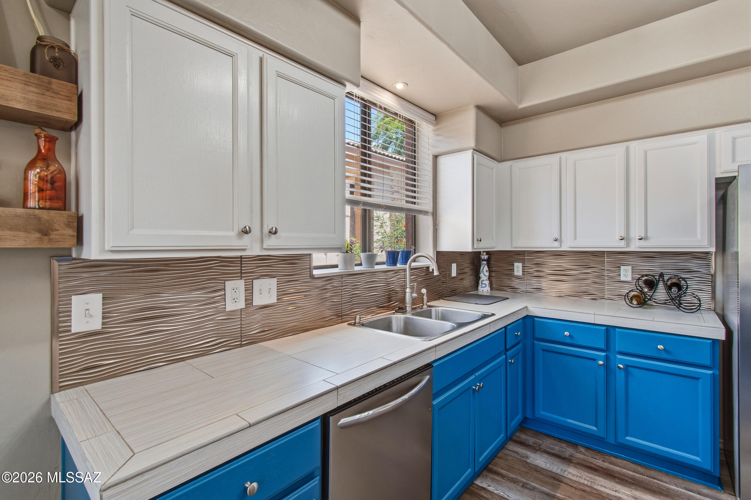 9133 East Dawn Post Road Tucson, AZ 85749 - Photo 16 of 50 Kitchen