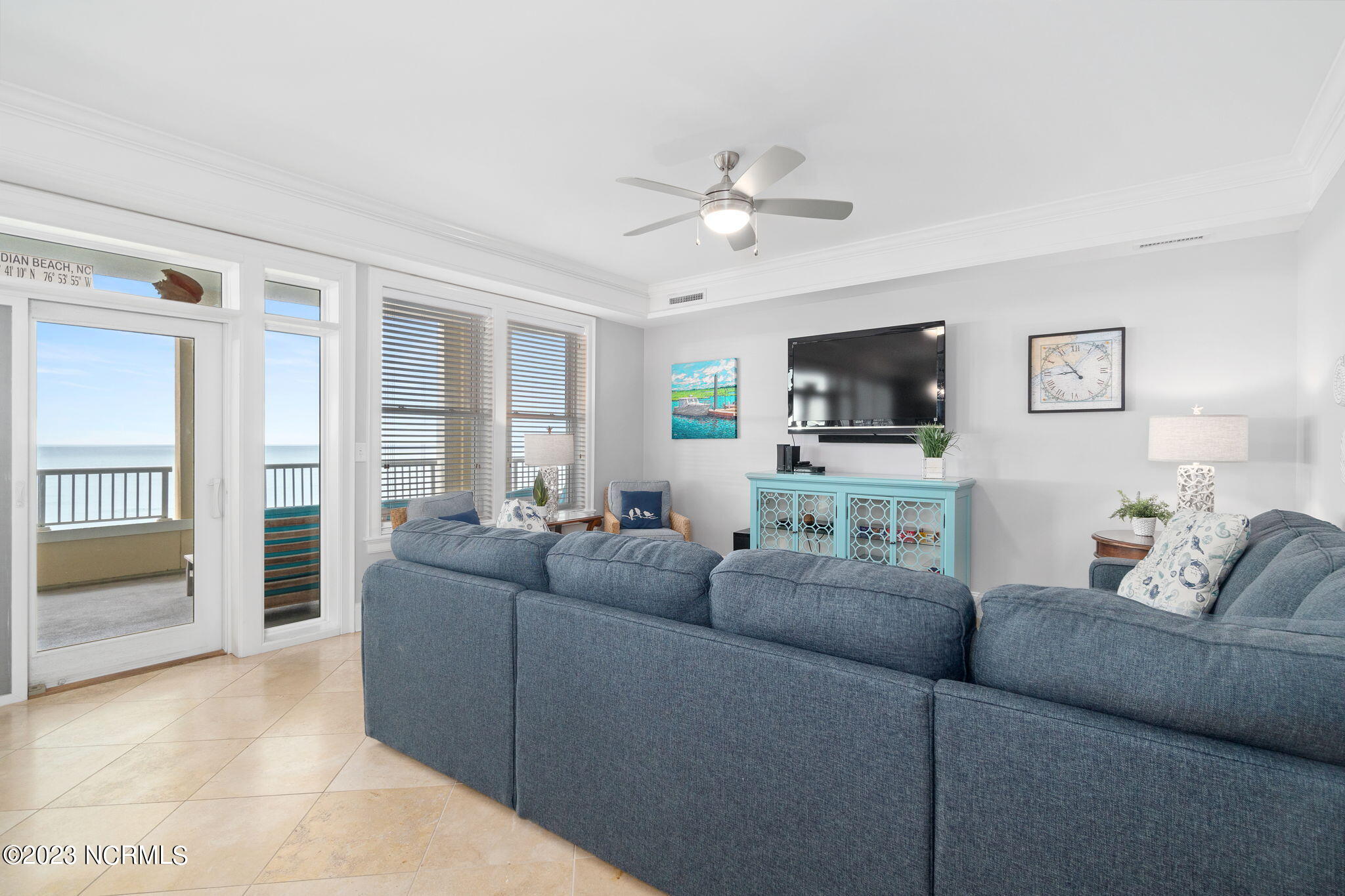 1435 Salter Path Road, Unit G3 Indian Beach, NC 28512 - Photo 3 of 37 Open concept living space