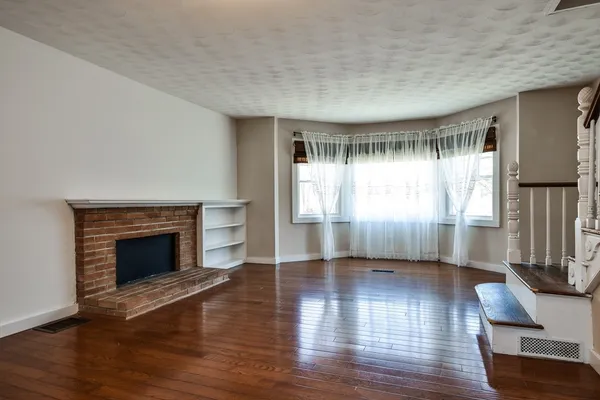 $445,000 | 329 Mill Street, Lancaster, MA 01523