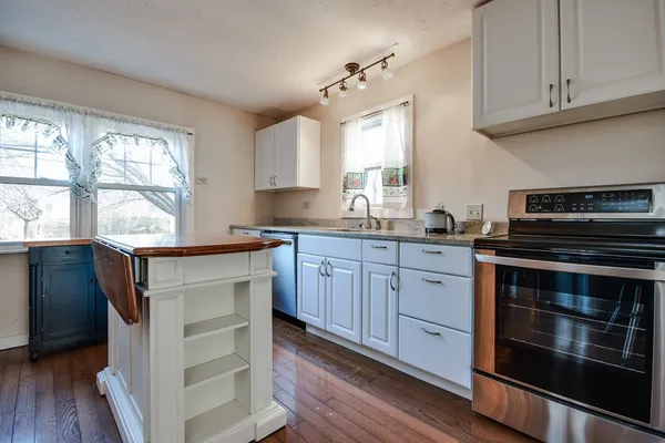$445,000 | 329 Mill Street, Lancaster, MA 01523