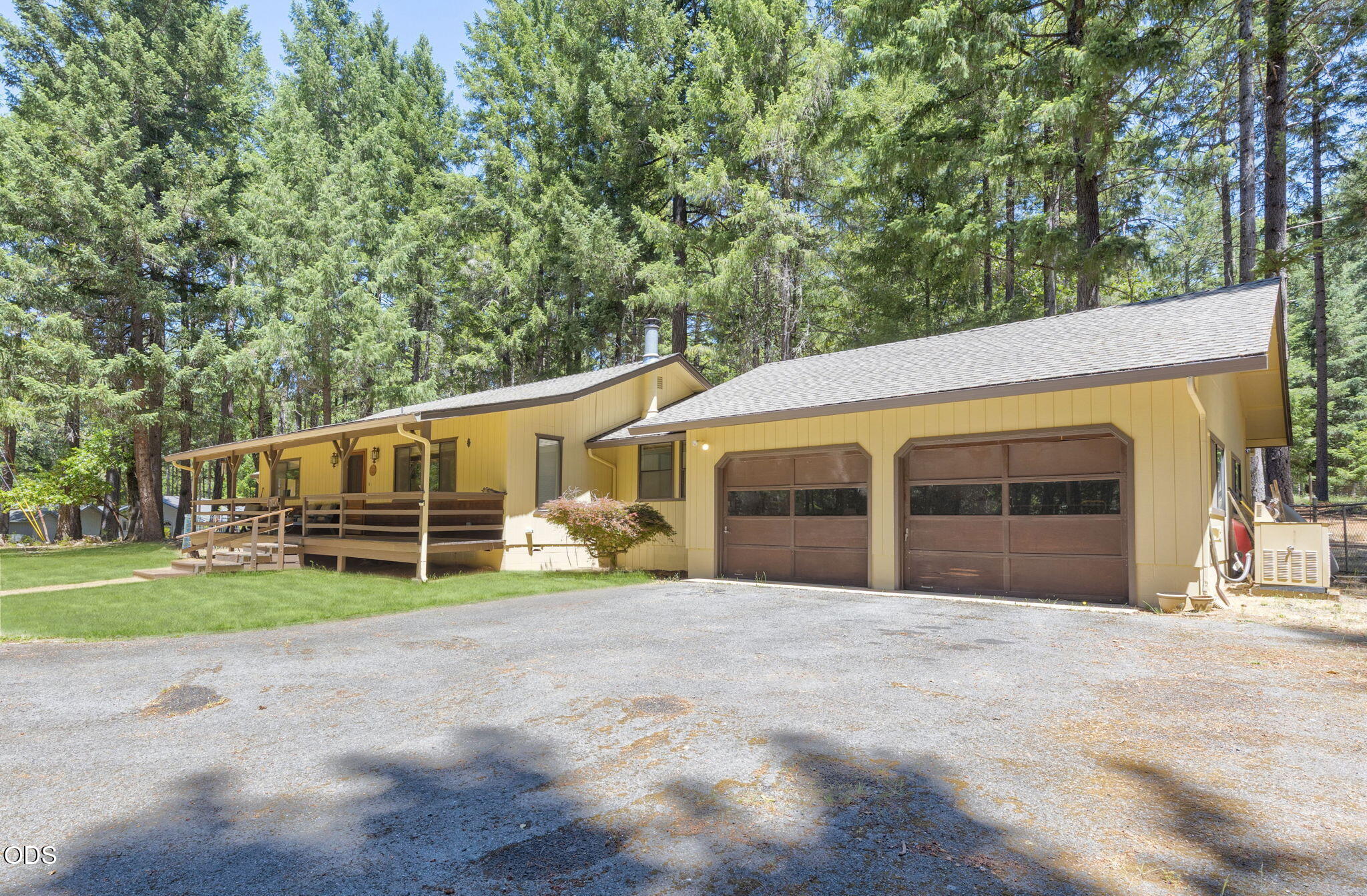 1616 Marcy Loop Road Grants Pass, OR 97527 - Photo 2 of 24