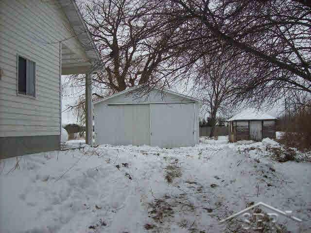 6825 East Gilford Road Deford, MI 48729 - Photo 6 of 8 20035646-5.JPG