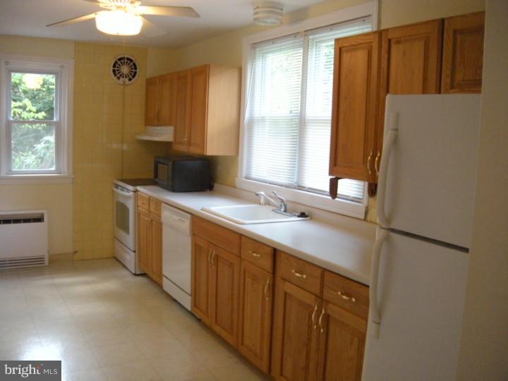 118 Crocus Road Feasterville-Trevose, PA 19053 - Photo 6 of 15 Gallery Image 6