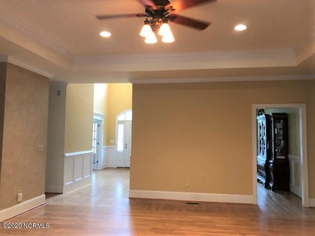 3533 Masonboro Loop Road Wilmington, NC 28409 - Photo 11 of 67 Family Room