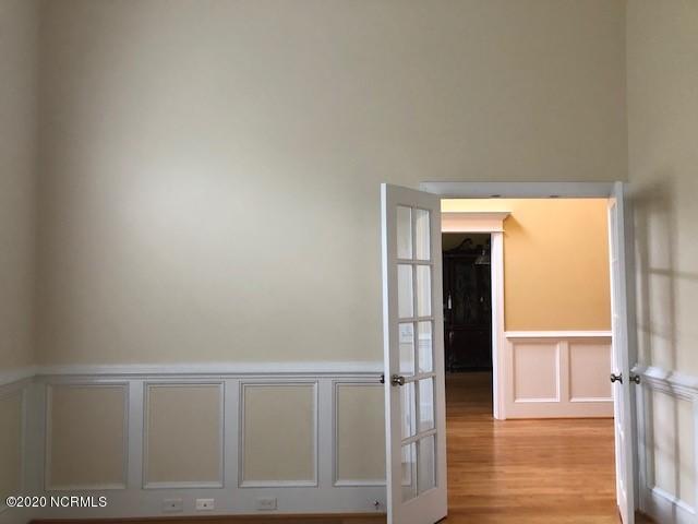3533 Masonboro Loop Road Wilmington, NC 28409 - Photo 6 of 67 High Ceilings