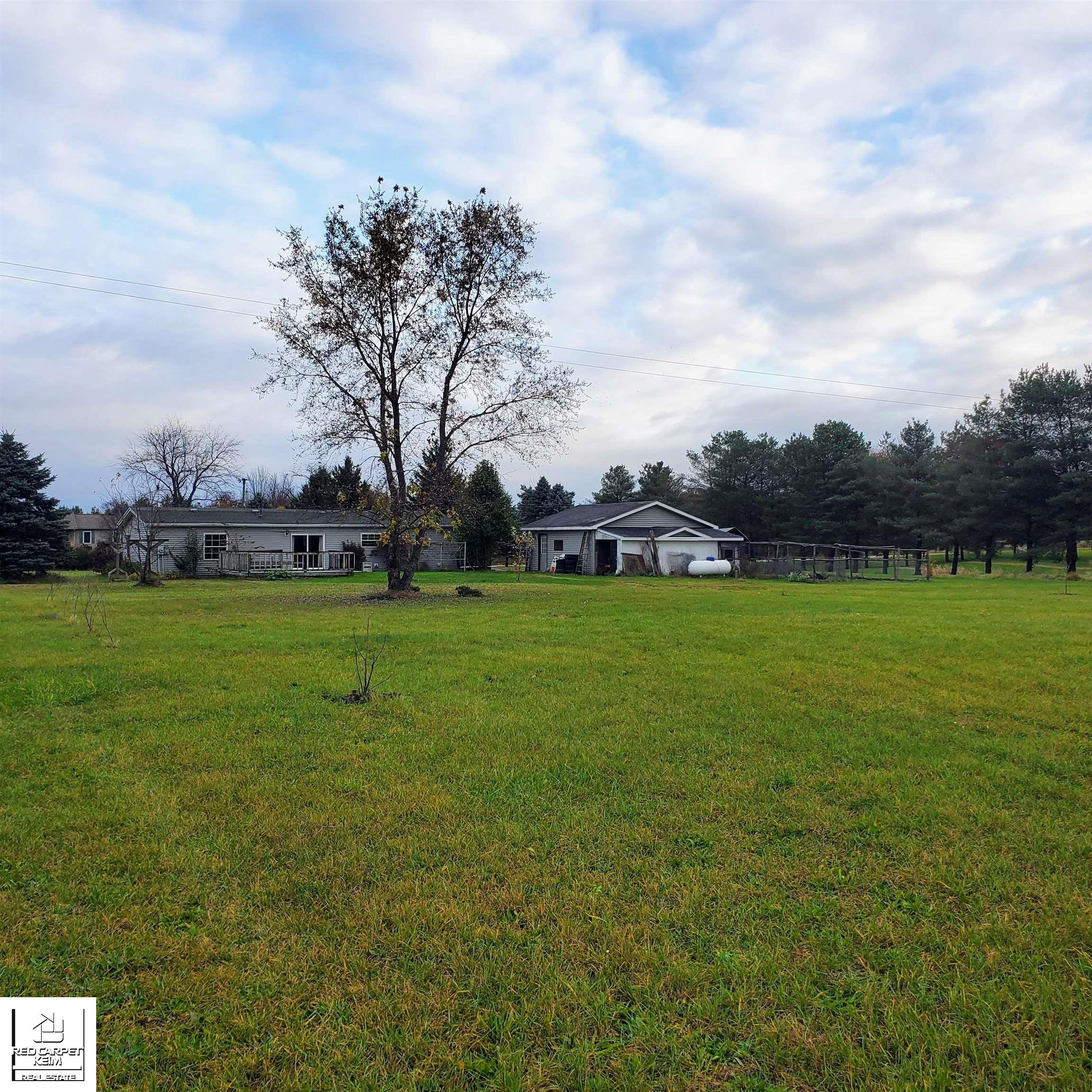 3174 Oak Grove Road North Branch, MI 48461 - Photo 2 of 31