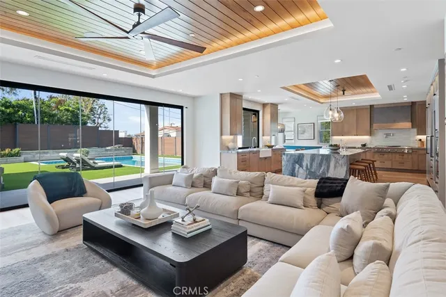 $11,975,000 | 2965 La Carlita Place, Hermosa Beach, CA 90254