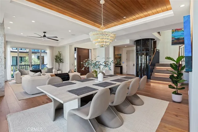 $11,975,000 | 2965 La Carlita Place, Hermosa Beach, CA 90254