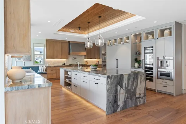 $11,975,000 | 2965 La Carlita Place, Hermosa Beach, CA 90254