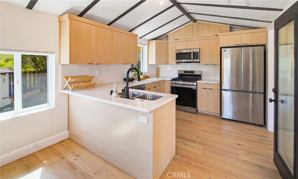 7867 Rim Canyon Road Sunland, CA 91040 - Photo 11 of 40