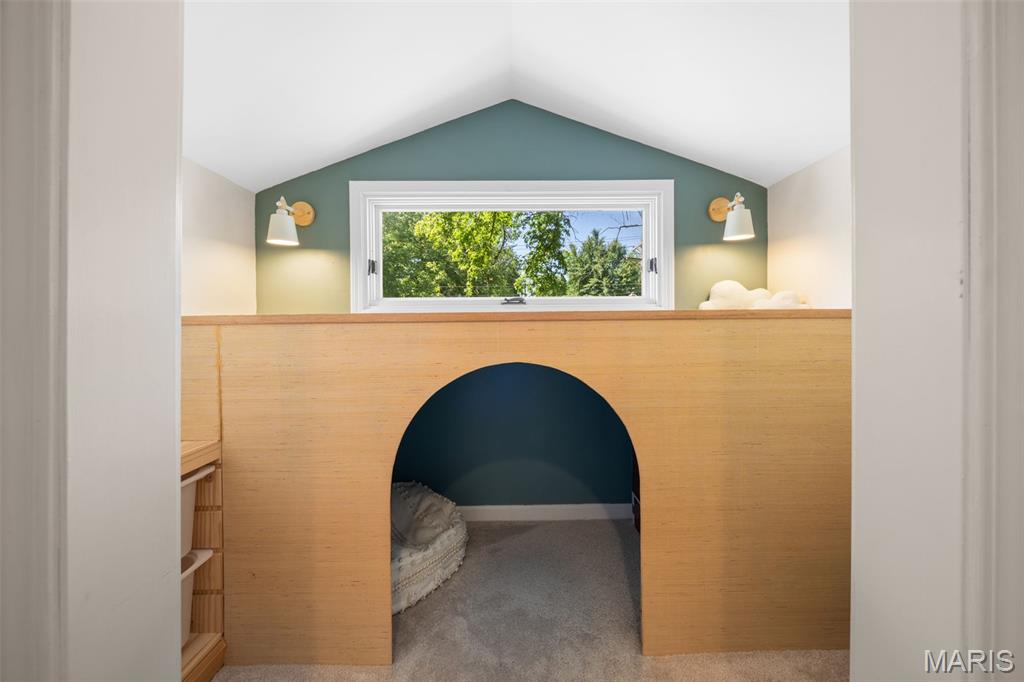 19 West Jackson Road Webster Groves, MO 63119 - Photo 29 of 46 Gallery Image 29