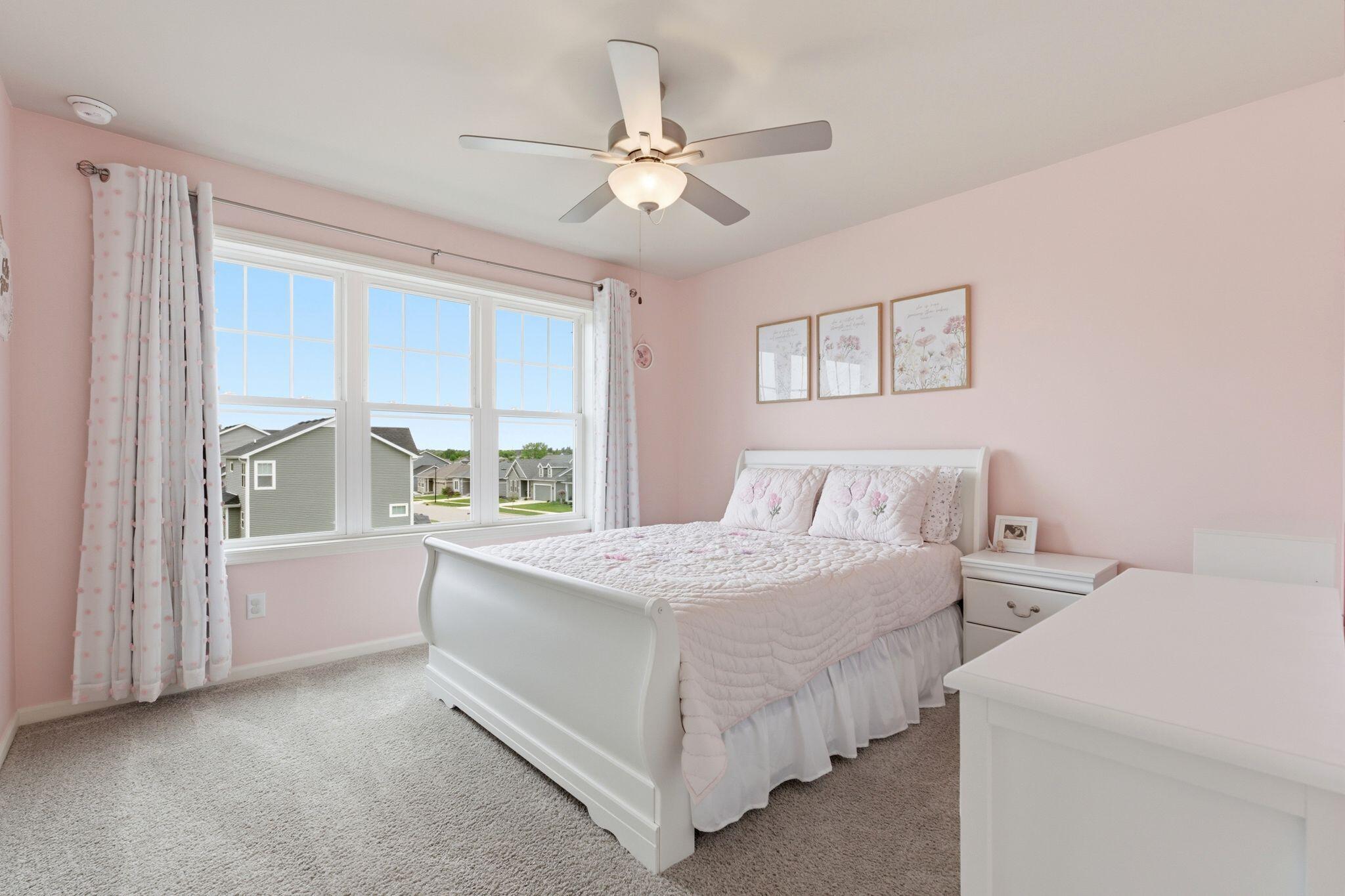 809 South Musket Ridge Drive Sun Prairie, WI 53590 - Photo 28 of 37 Bedroom 3