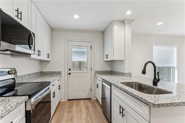 $650,000 | 1220-22 Carrollton Avenue, Metairie, LA 70005
