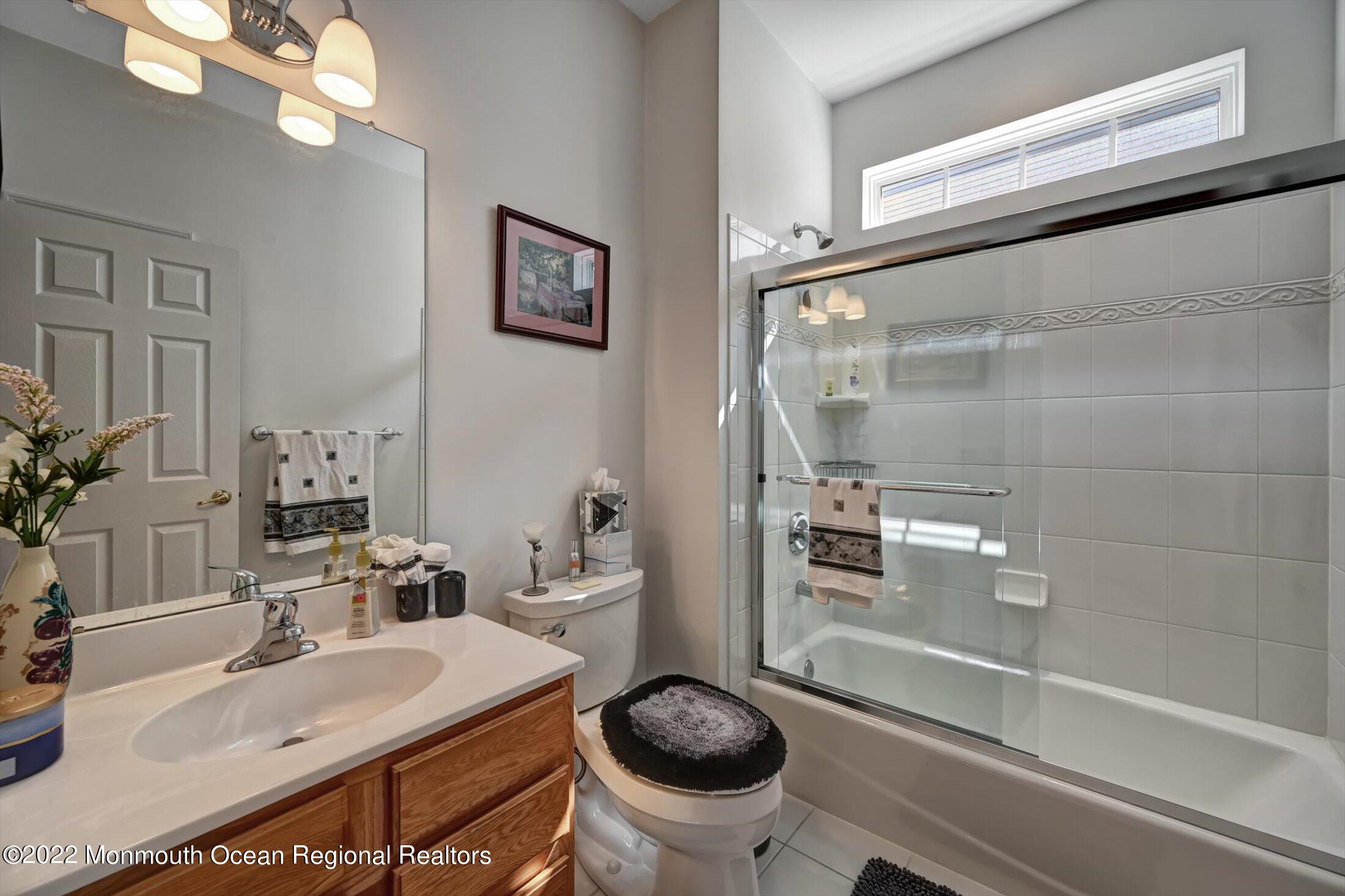 31 Hartack Road Manalapan, NJ 07726 - Photo 28 of 55 28-25797926 - Copy
