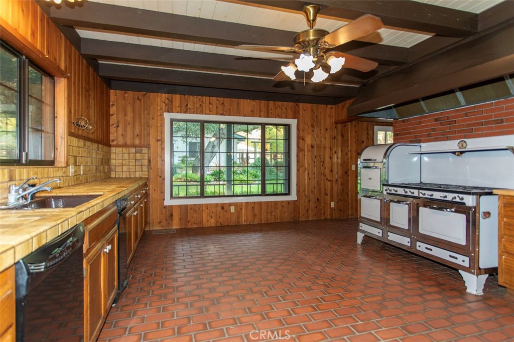 4260 Oak View Road Santa Ynez, CA 93460 - Photo 12 of 75